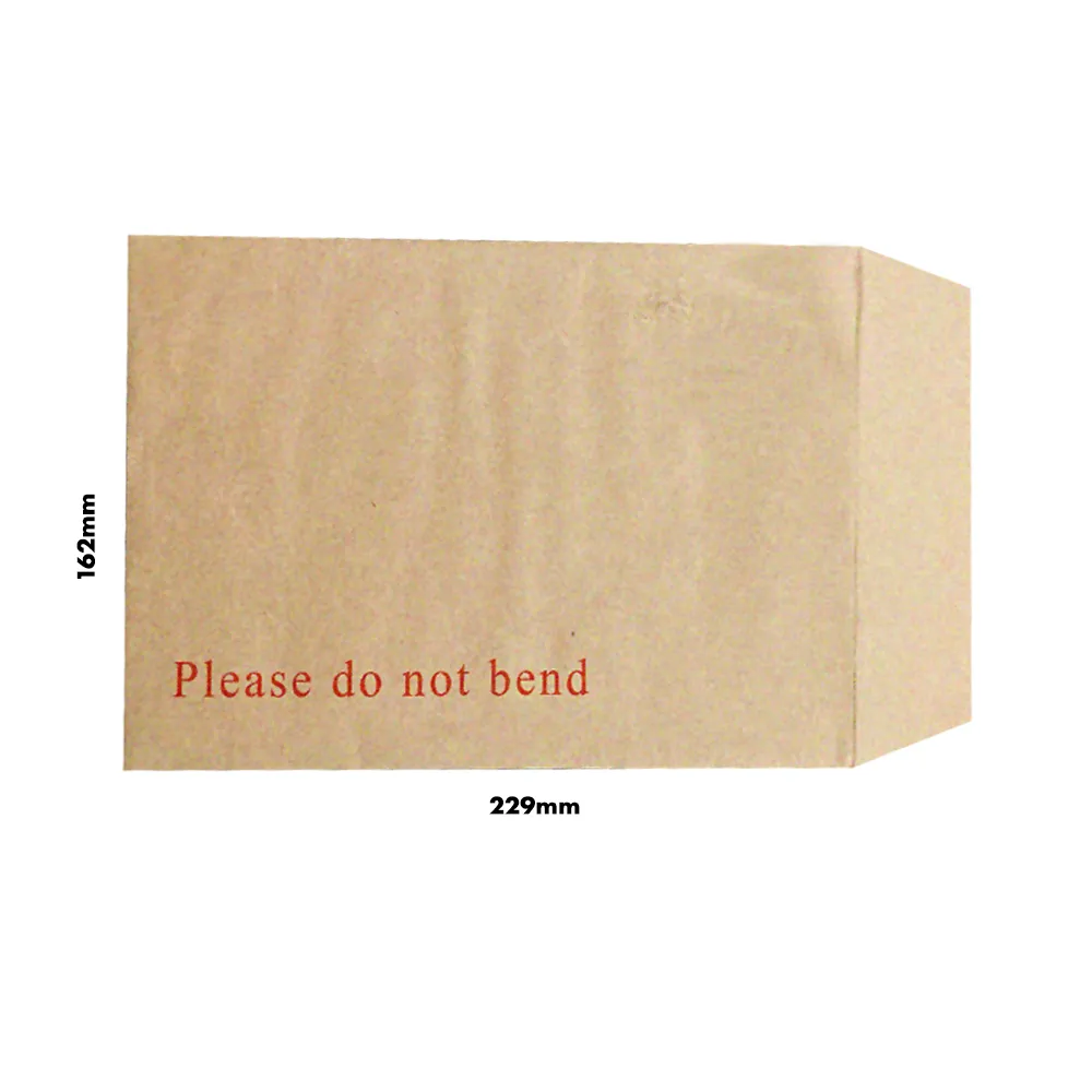 Packaging Now kartonnen envelop board backed
