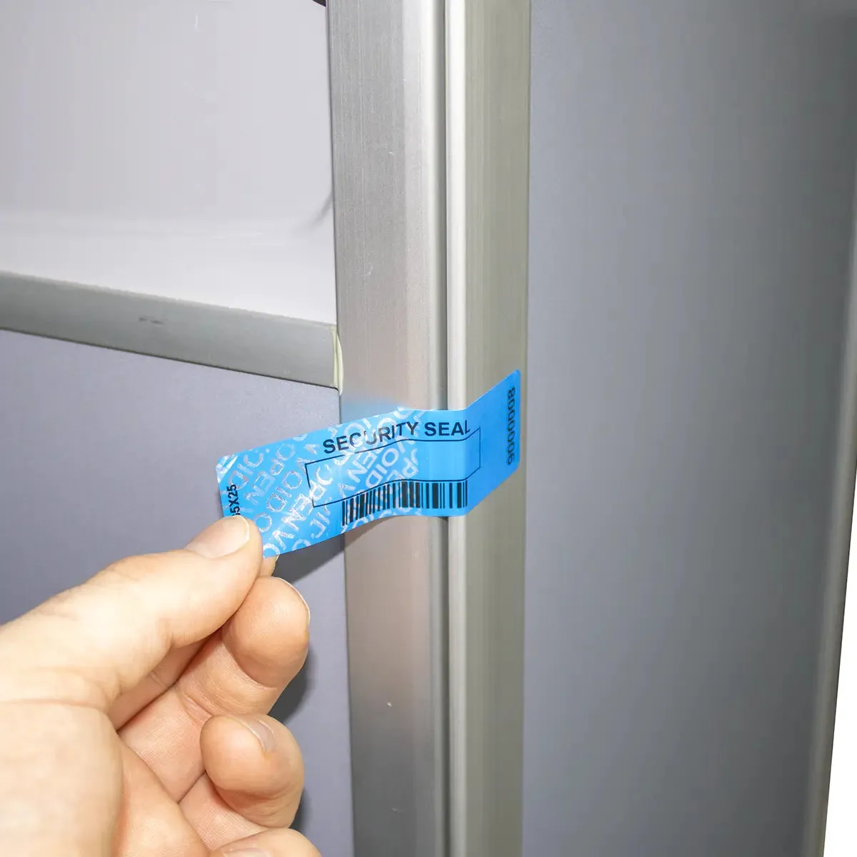 Versapak Void security stickers non-residue